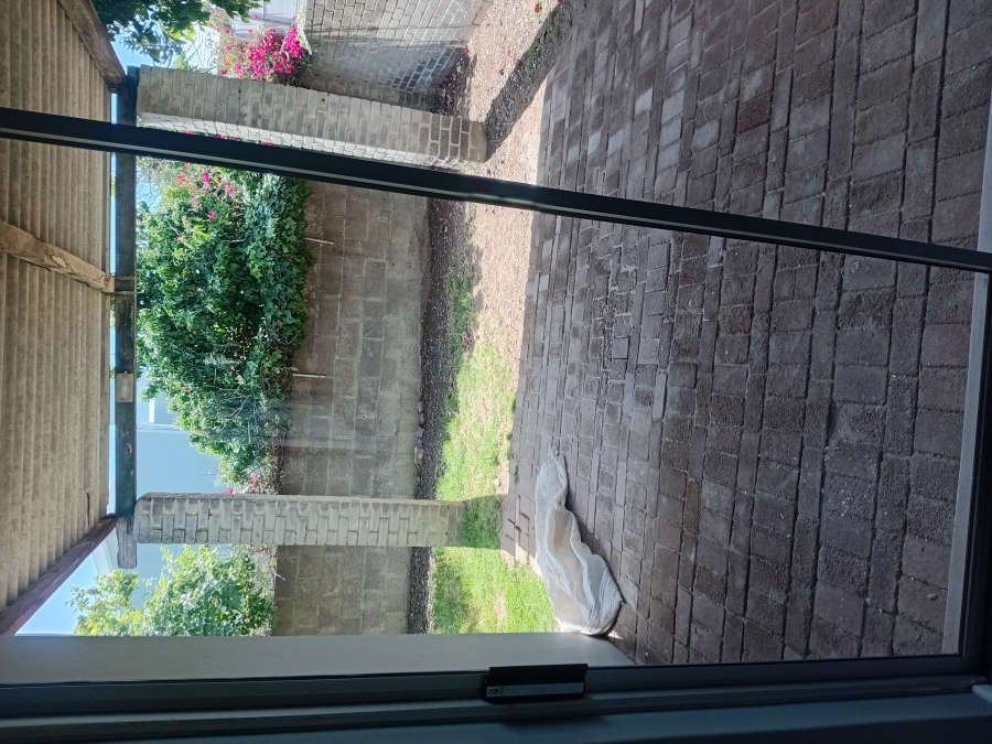 To Let 3 Bedroom Property for Rent in Strand North Western Cape